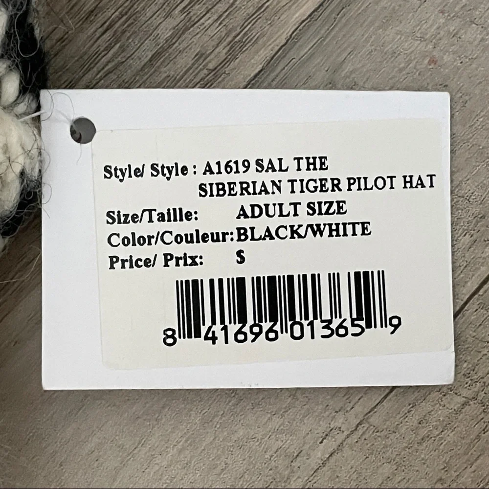 🌺 Knitwits Sal the Siberian Tiger Wool Pilot Hat NWT